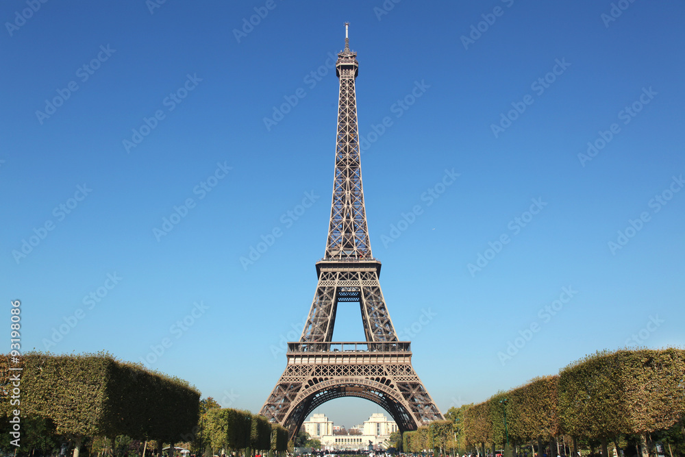 Fototapeta premium Eiffel Tower Paris France
