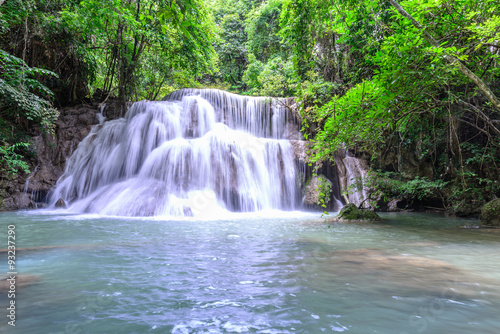 Fototapeta Naklejka Na Ścianę i Meble -  Huay Mae Kamin Waterfall in Kanchanaburi, Thailand.