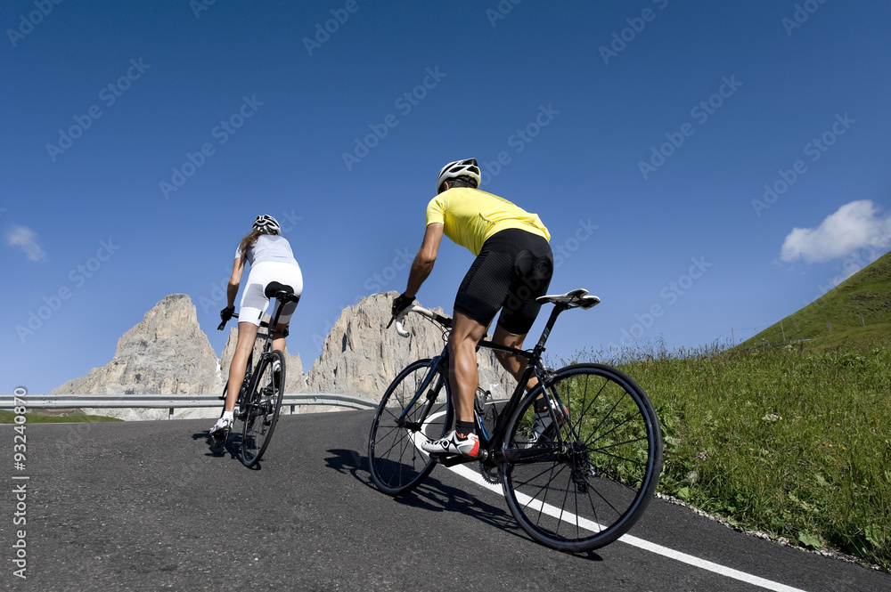 Fototapeta premium Transalp, the cycling race team battling for the win