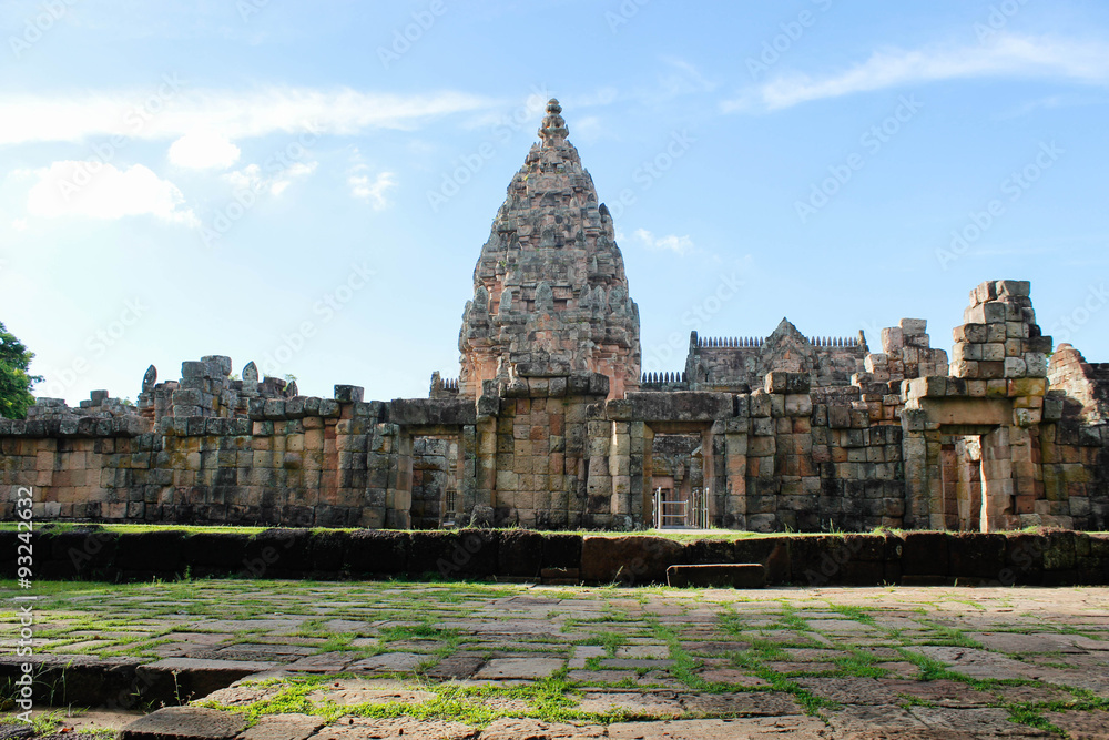 Fototapeta premium Prasat Phanom Rung 18 August 2015: