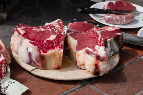 Fotografia Florentine steak ready for grill