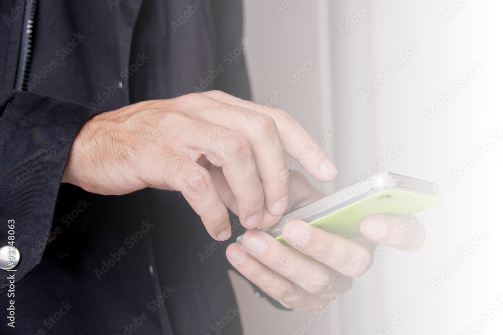 mani, telefonino, scrivere, sms mani, telefonino, scrivere, sms