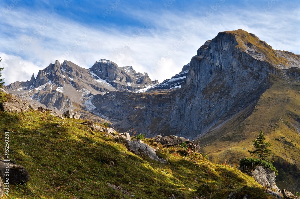 Schweizer Berge - Bannalp mit Bergpanorama: Ruchstock, Engelberger Rotstock, Schlittchuechen, Uri Rotstock, Glitschen