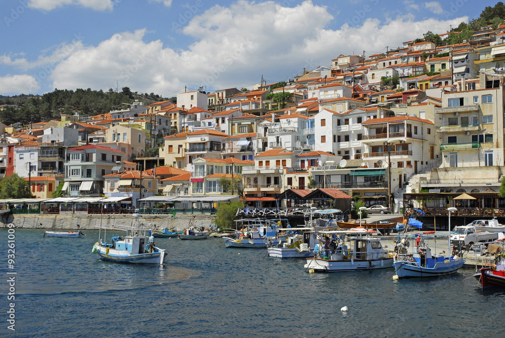 Hafen mit Fischerboote in Plomari, Insel Lesbos