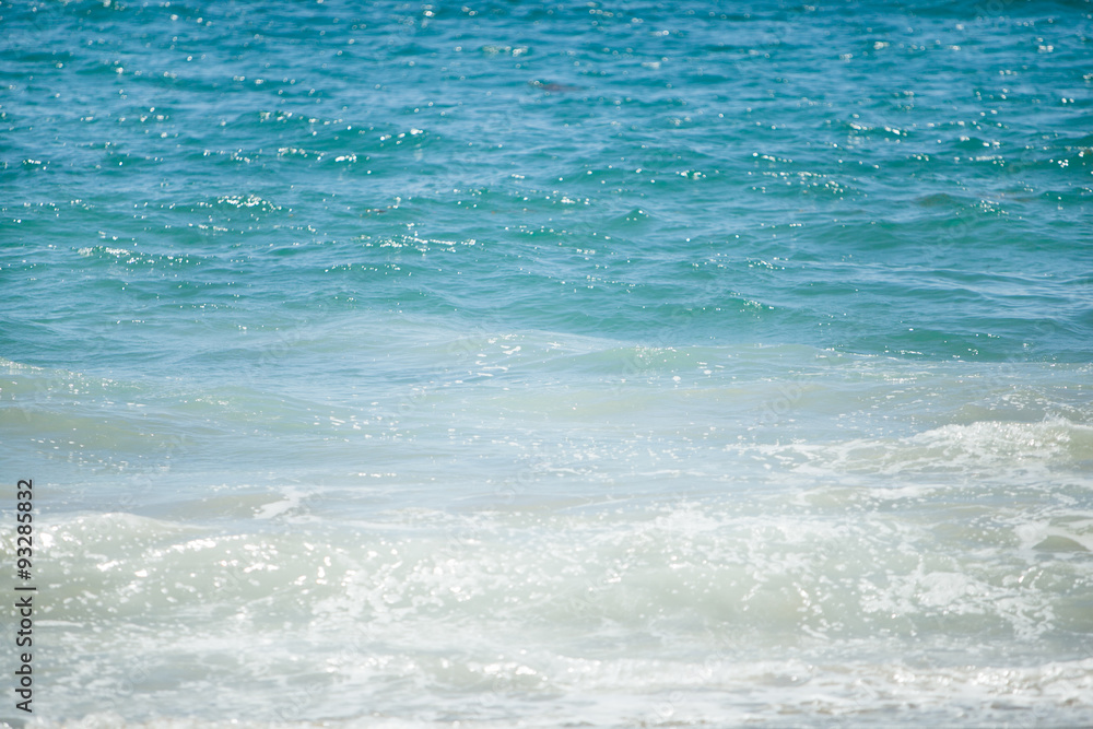 Obraz premium Abstract water wavy reflections background texture