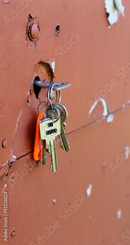 klucze w zamku © skg1970