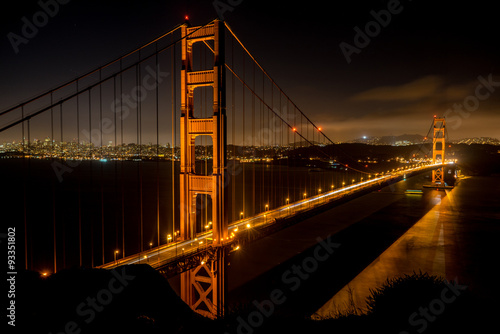 Canvas-taulu Golden Gate bei Nacht  aufgenommen von Battery Spencer