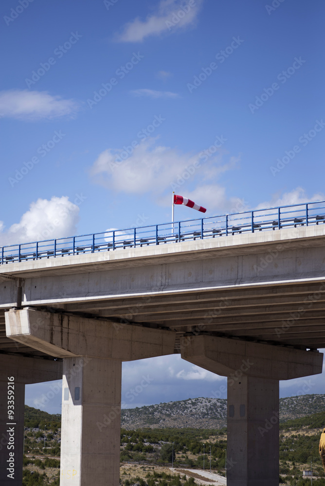 Fototapeta premium It is windy on the bridge