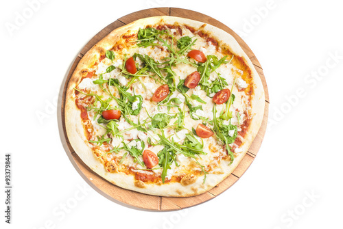 Obraz na płótnie vegetarian pizza with tomatoes, arugola and gorgonzola cheese on white background w salonie