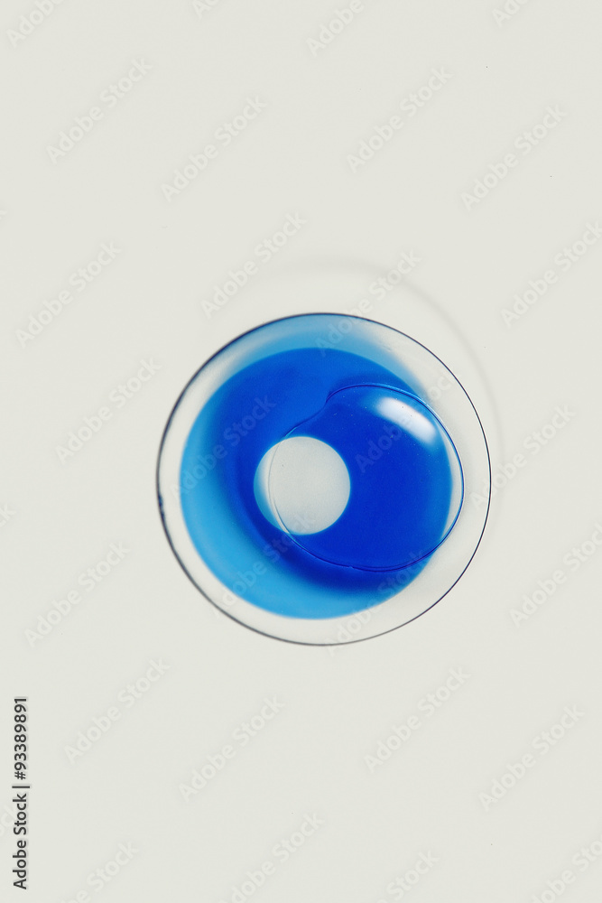 Colored contact lenses, the concept of design vision Colored contact lenses, the concept of design vision
