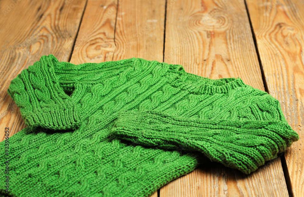Fototapeta premium Baby boy green sweater