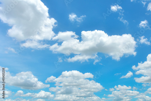 Fototapeta Naklejka Na Ścianę i Meble -  Bright sky and white cloud