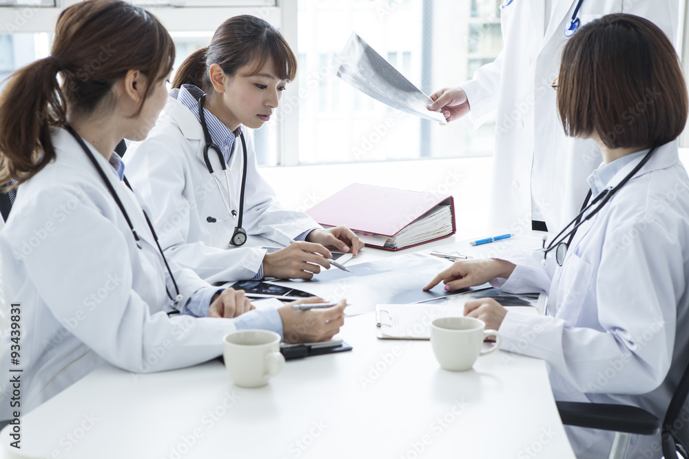 Four doctors have a meeting Four doctors have a meeting