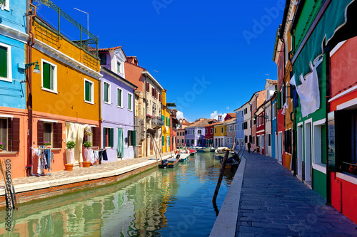 Canvas Print Venice landmark, Burano island, colorful houses and boats, Venice, Italy