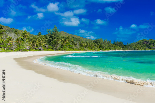 Fototapeta Naklejka Na Ścianę i Meble -  Anse Kerlan - Tropical beach in Seychelles, Praslin