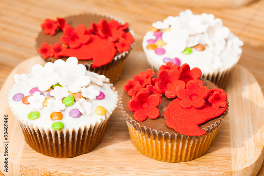 Cupcakes - kleine süße Kuchen Cupcakes - kleine süße Kuchen