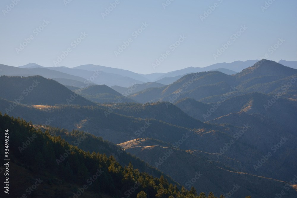 Fototapeta premium Blue Mountain Peaks at Dusk
