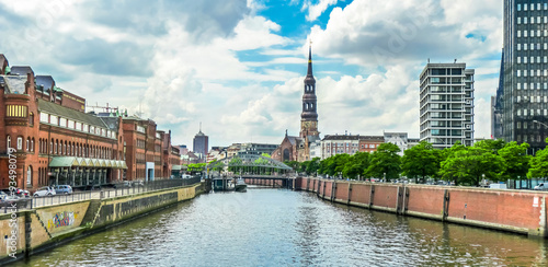 Zollkanal with St. Catherine's Church in warehouse district, Hamburg, Germany