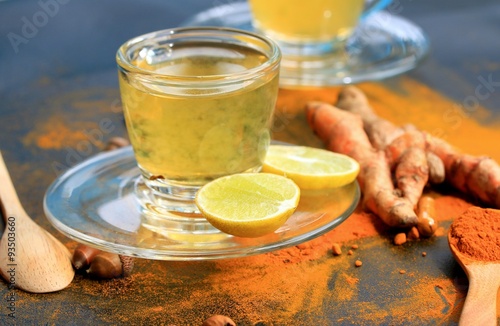 turmeric with lemon tea