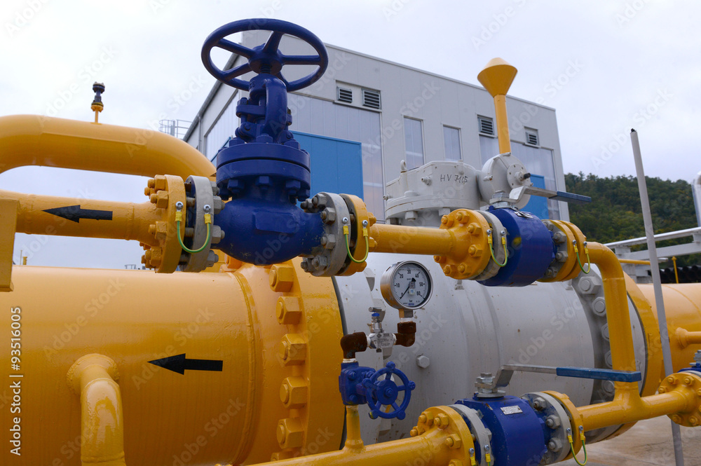 Gas storage and pipeline Gas storage and pipeline