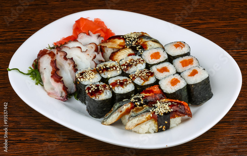 Sushi and roll set