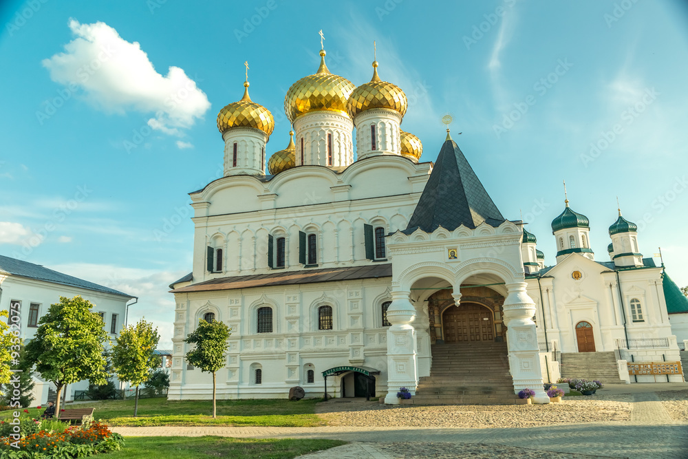 Свято-Троицкий Ипатьевский мужской монастырь. Кострома