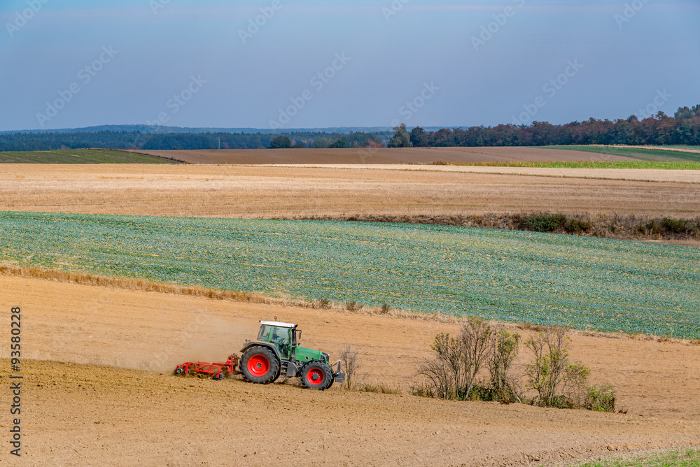 Obraz premium Autumn field works