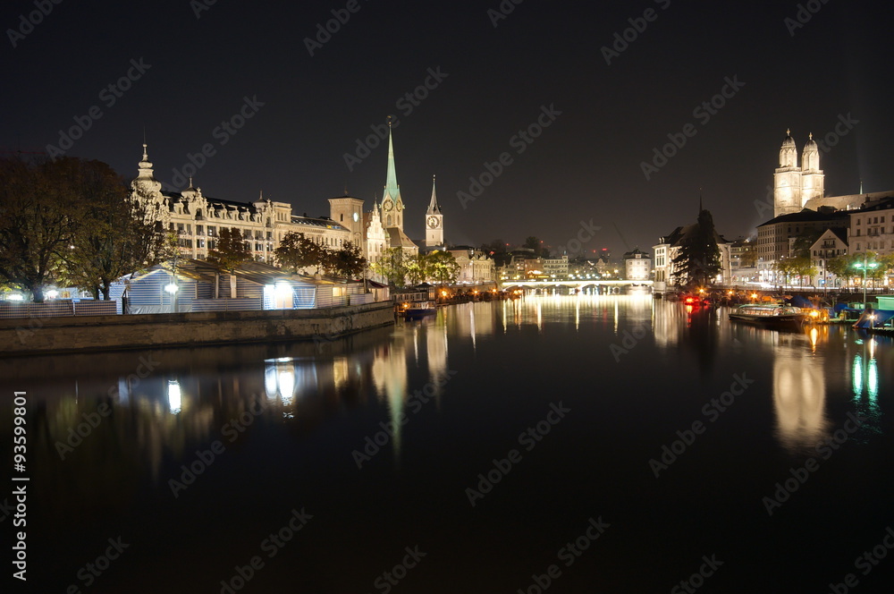 Obraz premium Zürich at dark night