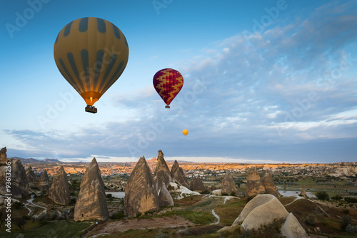 air balloon in Cappadocia, Turkey © Kotangens