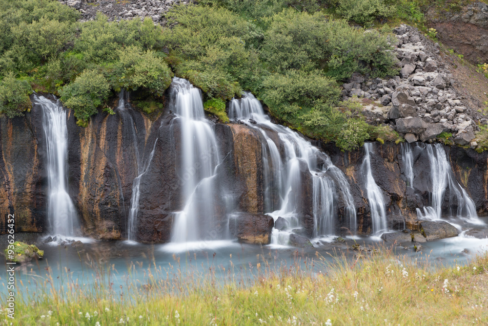 Obraz premium Hraunfossar Waterfalls
