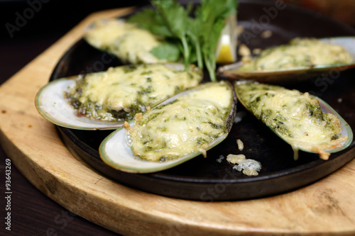 Baked oysters