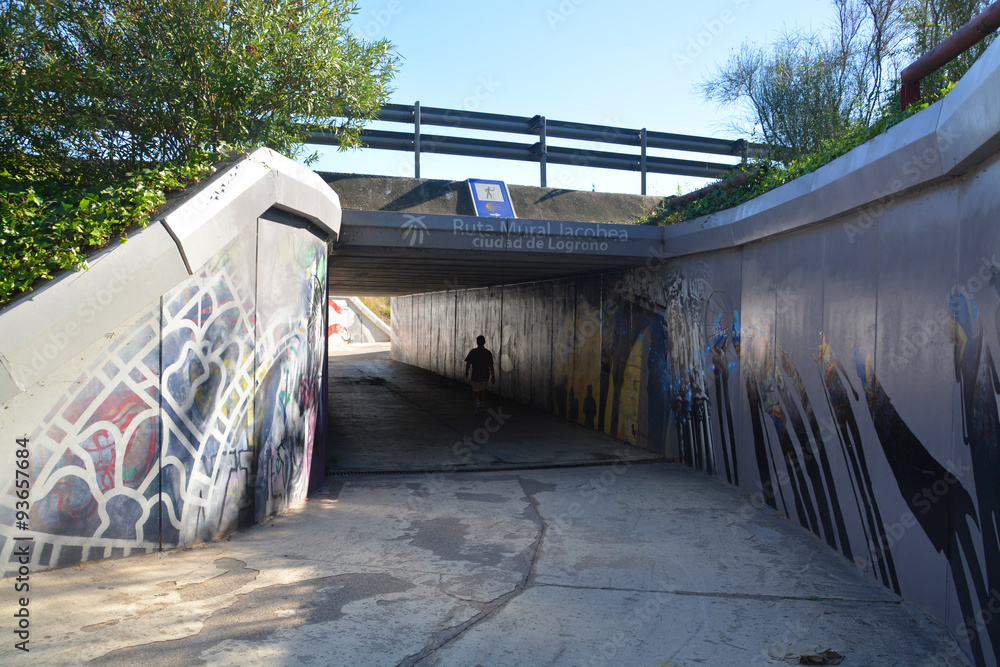 túnel peatona en Logroño