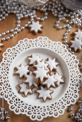 Wallpaper Mural Zimtsterne  Torontodigital.ca