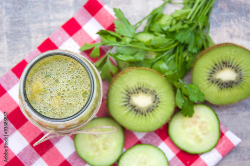 Green smoothie with cucumber, kiwi and apples