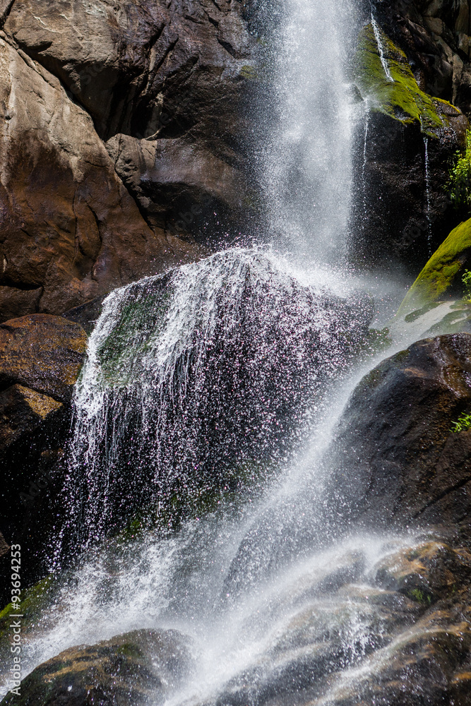 Obraz premium Grizzly Falls, Sequoia National Forest, California, USA