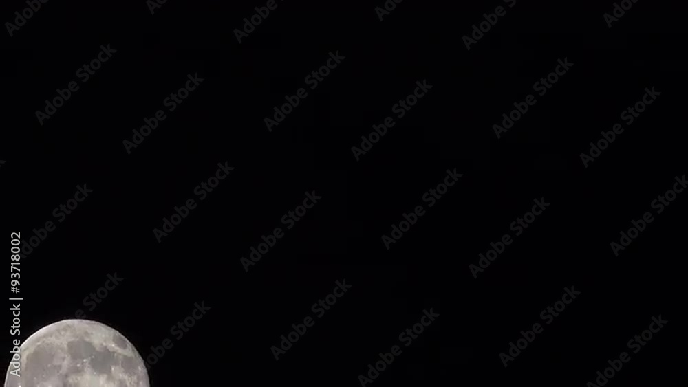 Blue Moon Full across sky fast motion Aug 2015 HD Blue Moon Full across sky fast motion Aug 2015 HD
