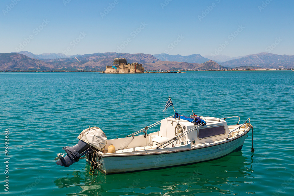 Obraz premium Bourtzi fortress in Greece, Nafplion