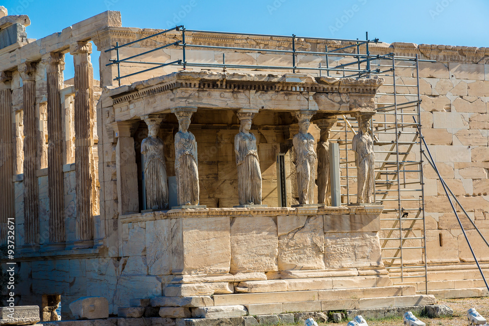 Obraz premium Erechtheum temple ruins on the Acropolis in Athens