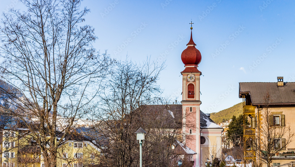 Obraz premium Italian village in Dolomites