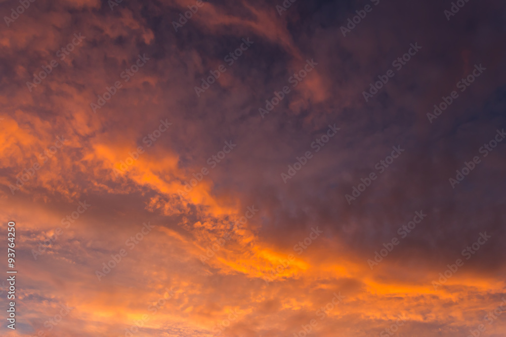 Obraz premium Dramatic sky on sunset