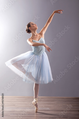 Εκτύπωση καμβά young ballerina in ballet pose classical dance