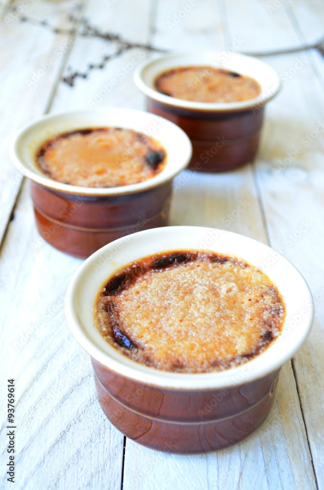 Creme brulee with vanilla Creme brulee with vanilla