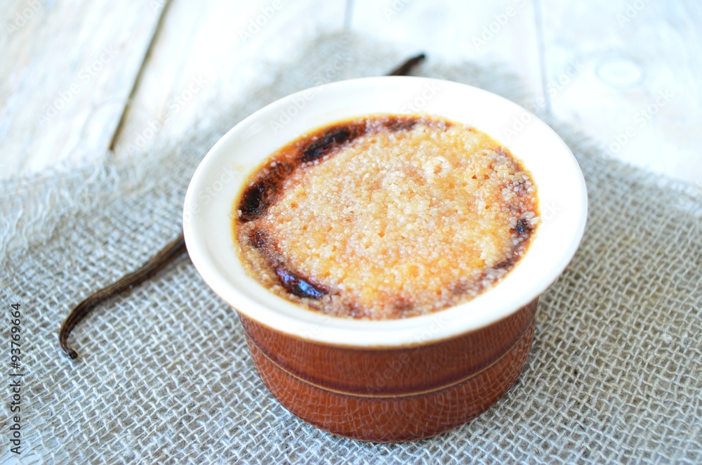Creme brulee with vanilla Creme brulee with vanilla