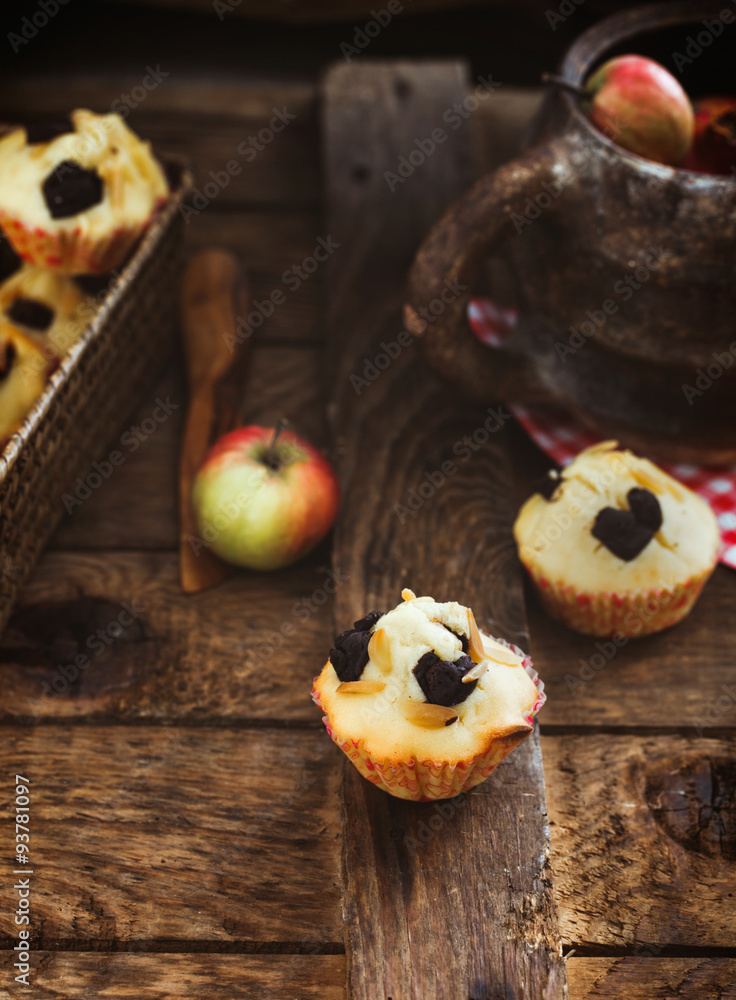 Chocolate chips and almond muffins