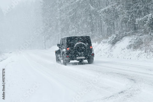 Winter Driving - Winter Road © trendobjects