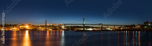 Fotografie, Obraz Panorama of Angus L. Macdonald Bridge that connects Halifax to D