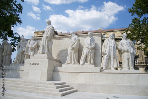 Kossuth monument