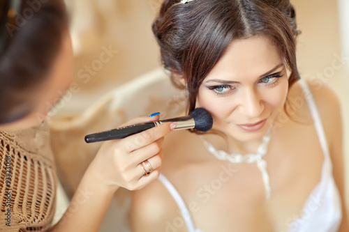 Foto wedding make up to beautiful bride