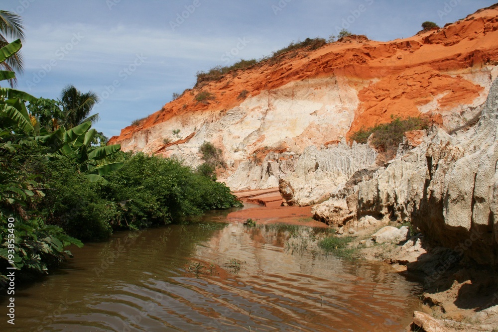 Fototapeta premium sandstone canyon near Mui Ne 