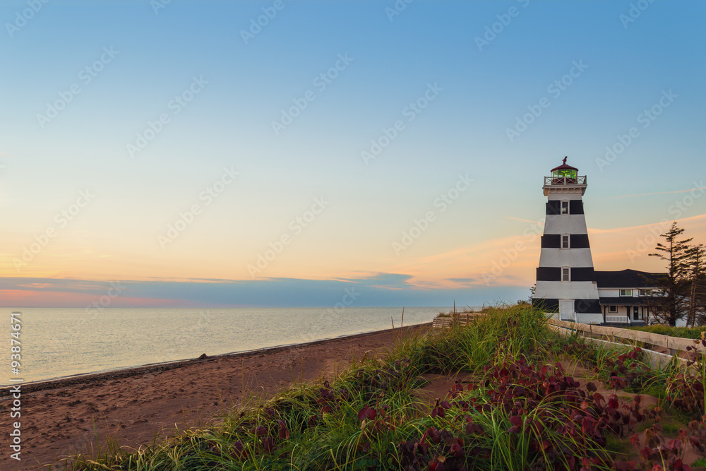 Obraz premium West Point Lighthouse at dusk